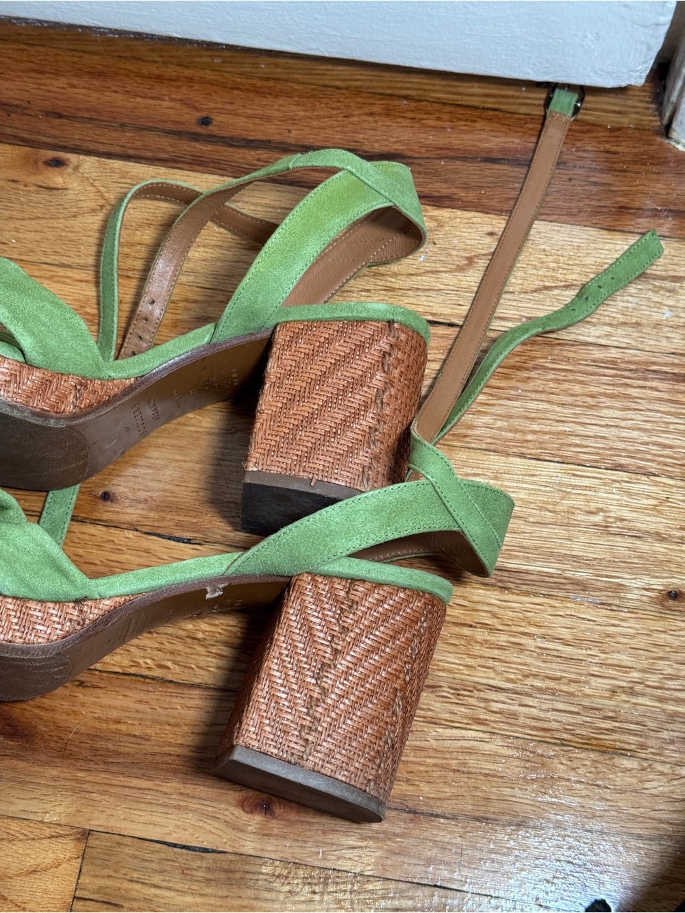 Sezane Green Suede Sandals - 39 (8) - Picture 6 of 10